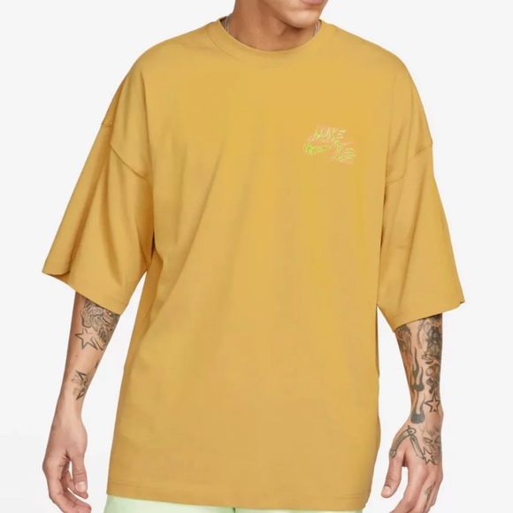 Nike Brandriffs Sportswear Oversize Tshirt‼️NWT‼️ - Picture 2 of 6